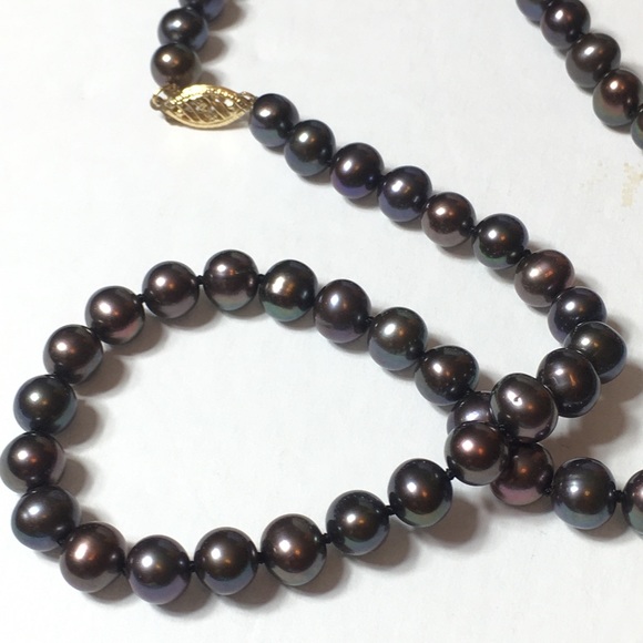 BLACK PEARL NECKLACE - Picture 5 of 7